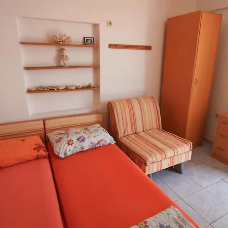 公寓 Four Bedroom Cozy In