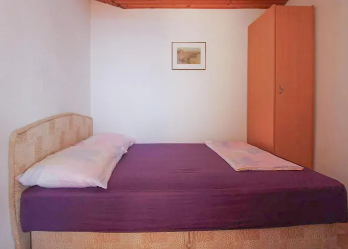 Four Bedroom Cozy In